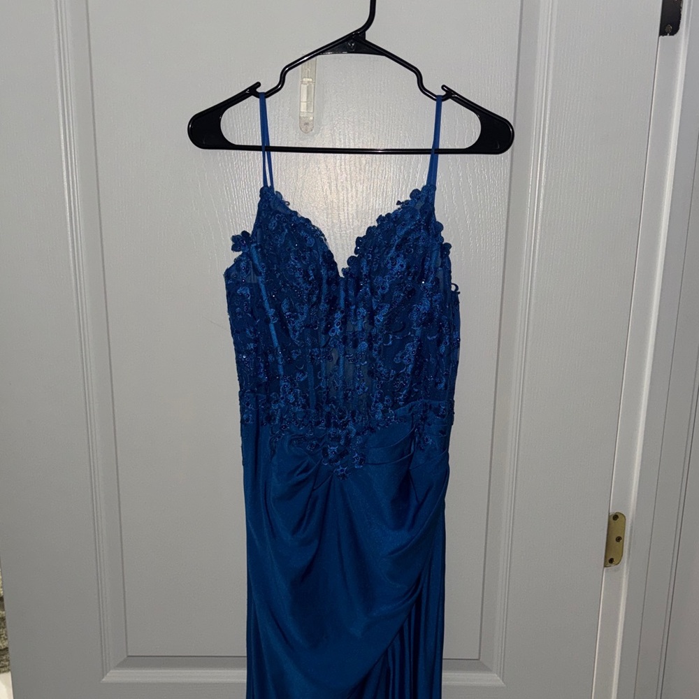 Chic Blue Lace Prom Dress
